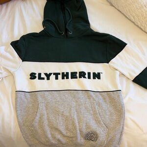 Warner Bros. Slytherin Colorblock Crewneck Hoodie - Green/White/Gray